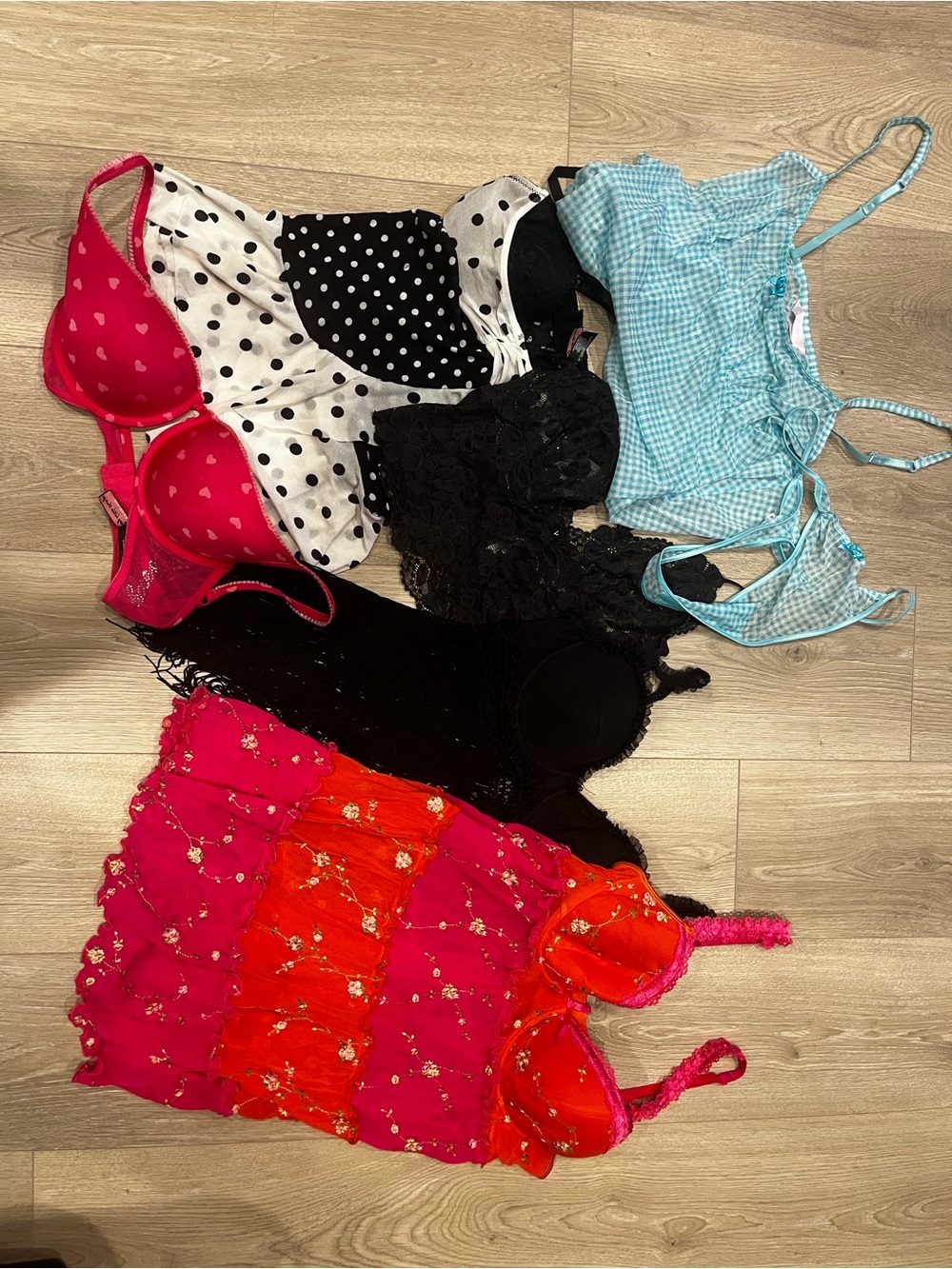 Victoria's Secret 7pc Lace Camisole Bra Bundles